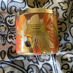 Bath & Body Works Tiki Beach Candle